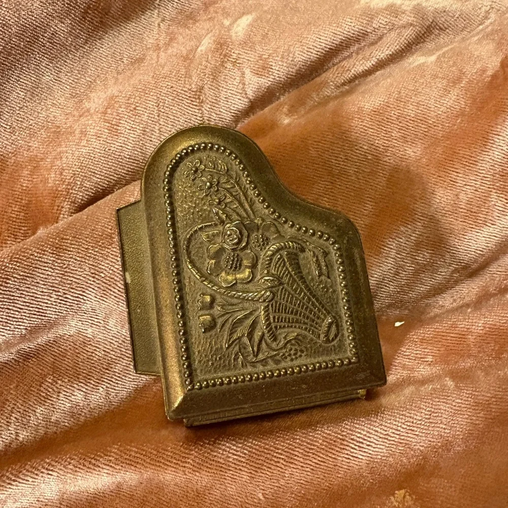 Tiny Vintage Patented Jewelry Piano Box Gold Red Made in Japan Music Notes 🎶
